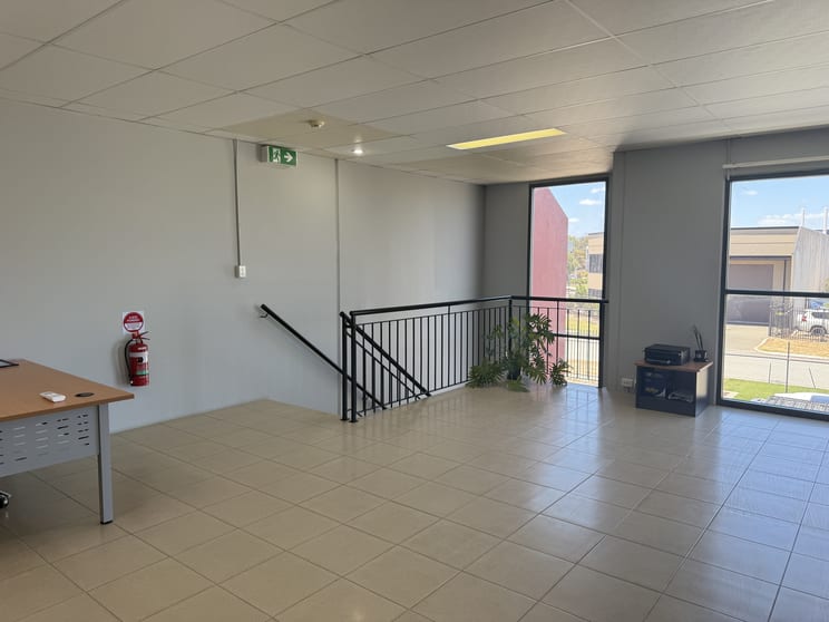 Click to view all images 59 Boulder Road Malaga WA 6090 - Image 2