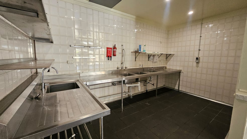Click to view all images 2/65 Sternberg Crescent Wanniassa ACT 2903 - Image 3