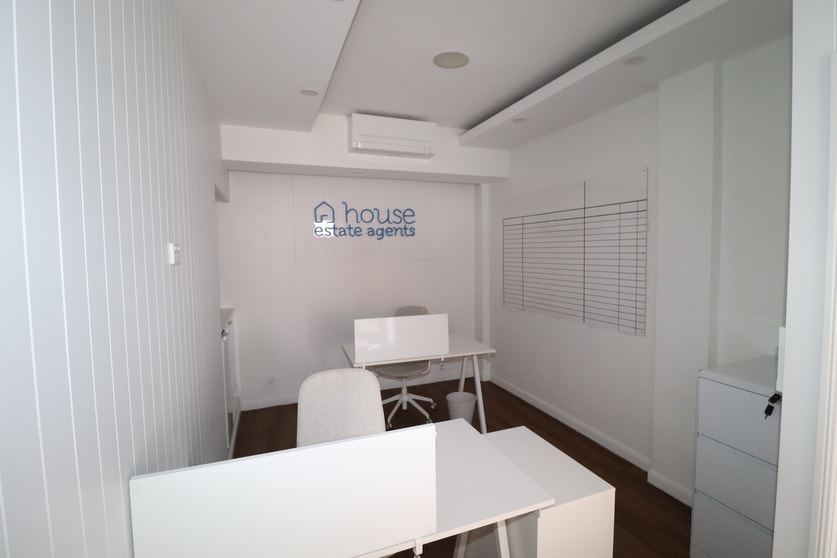 Click to view all images 444 Ruthven Street Toowoomba City QLD 4350 - Image 3