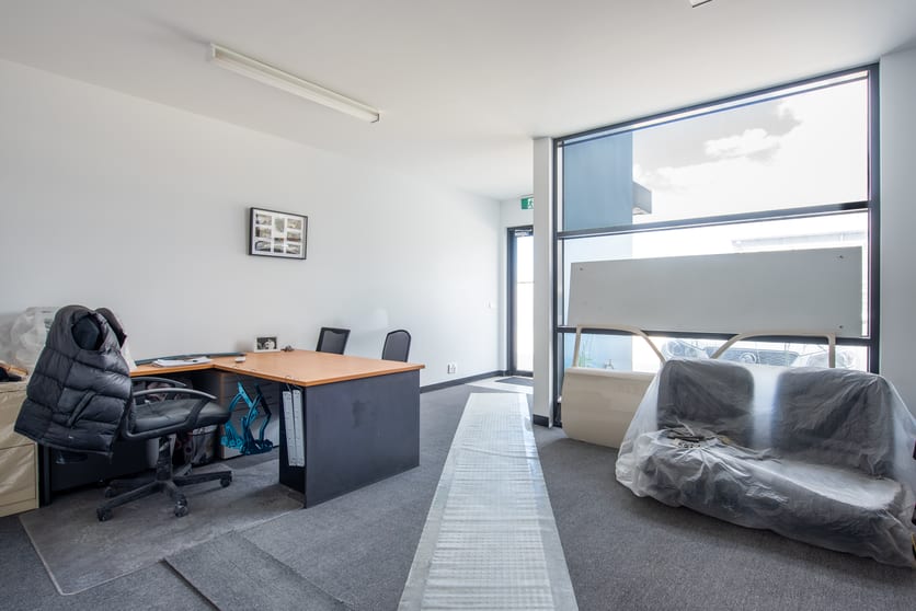 Click to view all images 2/1921 Frankston Flinders Road Hastings VIC 3915 - Image 3