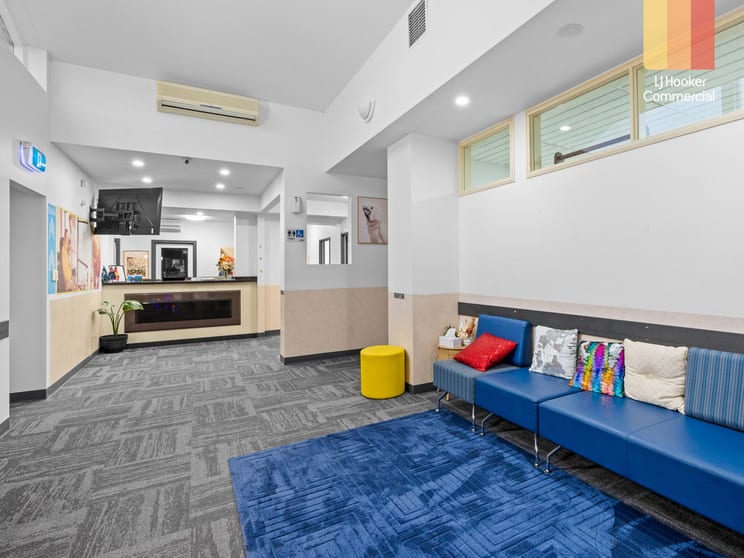 Click to view all images 567 Lower North East Road Campbelltown SA 5074 - Image 2