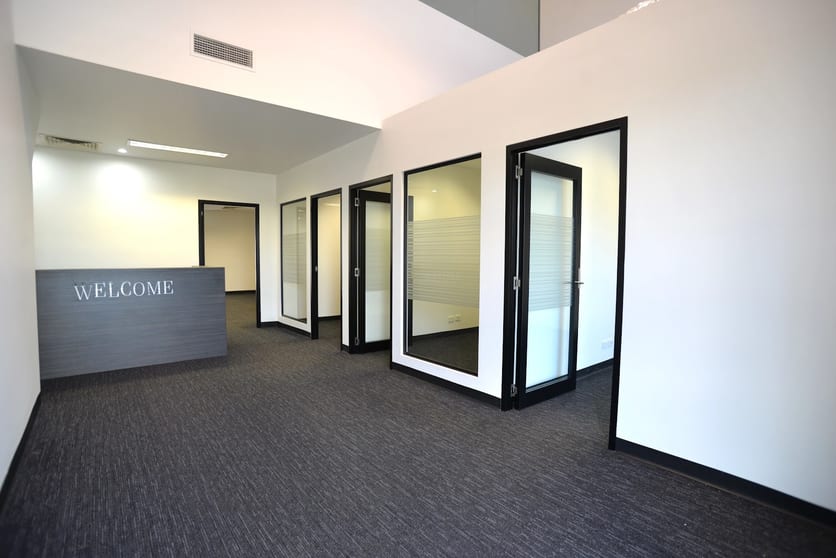 Click to view all images Unit 11/3352 Pacific Highway Springwood QLD 4127 - Image 1