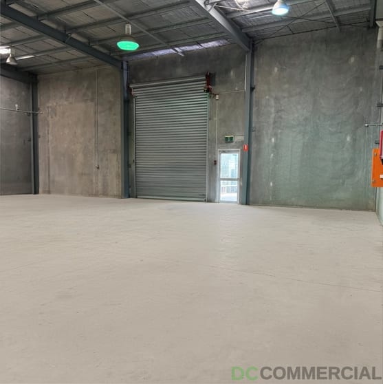 Click to view all images 2/180 North Street North Toowoomba QLD 4350 - Image 2