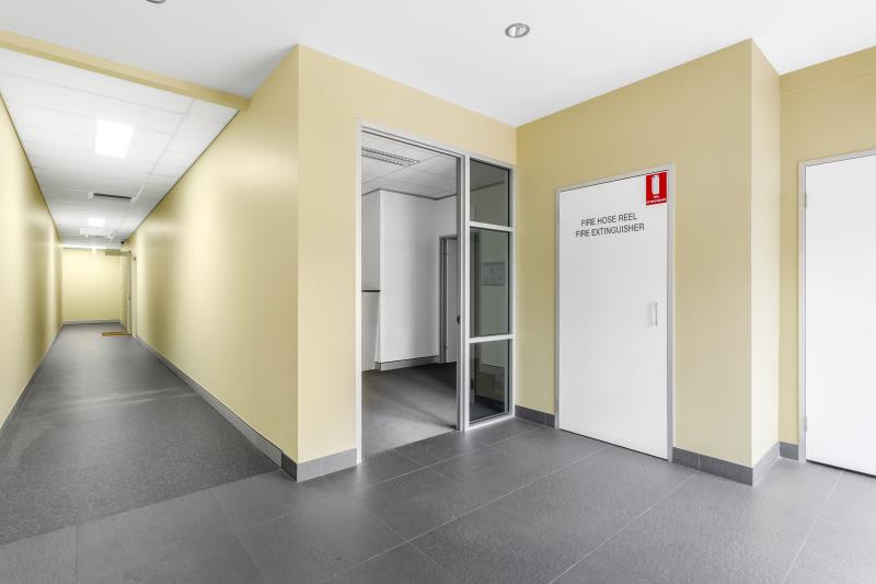 Click to view all images 214 Bolsover Street Rockhampton City QLD 4700 - Image 3