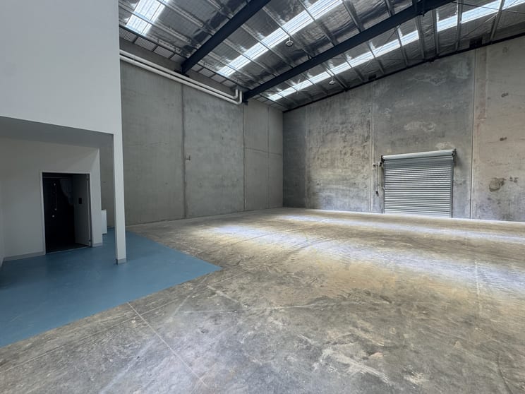 Click to view all images 100 Collins Rd Melton VIC 3337 - Image 3