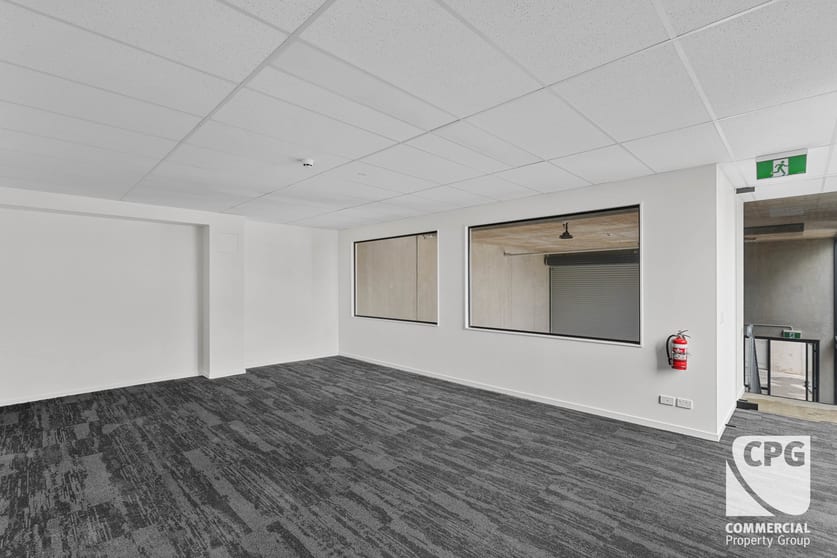 Click to view all images W1/27 Wurrook Circuit Caringbah NSW 2229 - Image 2