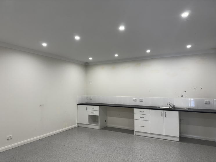 Click to view all images Suite Two/294-298 Lords Place Orange NSW 2800 - Image 3