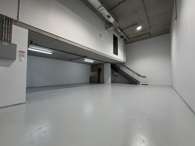 Click to view all images Unit F3/32-36 Box Road Caringbah NSW 2229 - Image 2