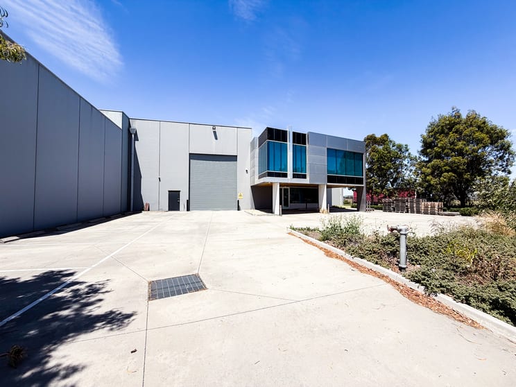Click to view all images 81 Discovery Road Dandenong South VIC 3175 - Image 3