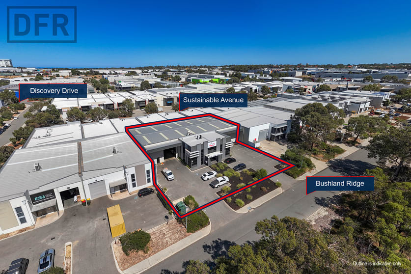 18 Bushland Ridge Bibra Lake WA 6163 - Image 3