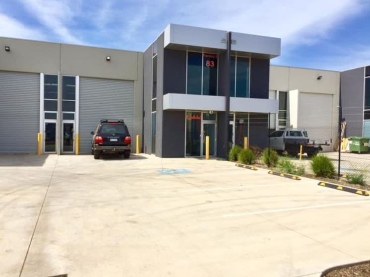 Click to view all images 2/83 Riverside Avenue Werribee VIC 3030 - Image 1