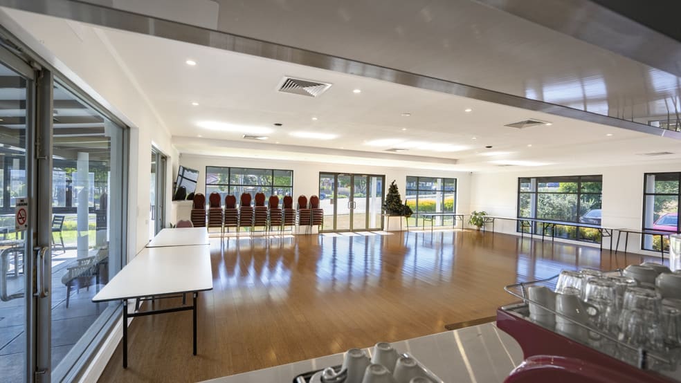Click to view all images 324 Wantirna Road Wantirna VIC 3152 - Image 2