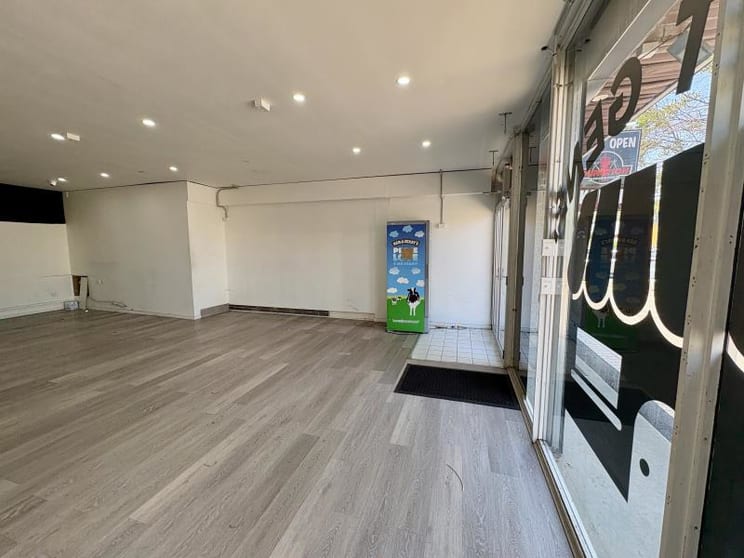 Click to view all images 3/440 Dean Street Albury NSW 2640 - Image 3