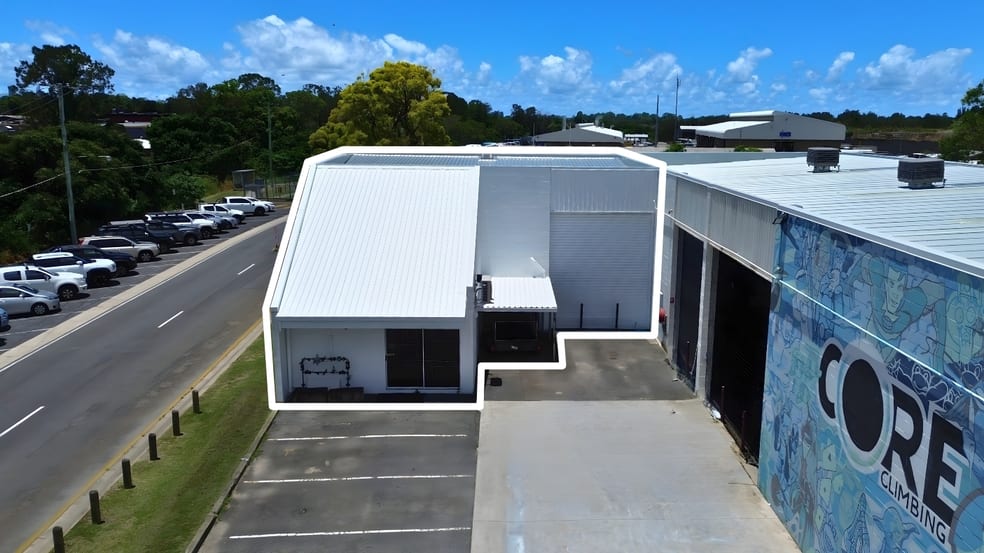 Click to view all images 3/122 Eastlake Street Carrara QLD 4211 - Image 1