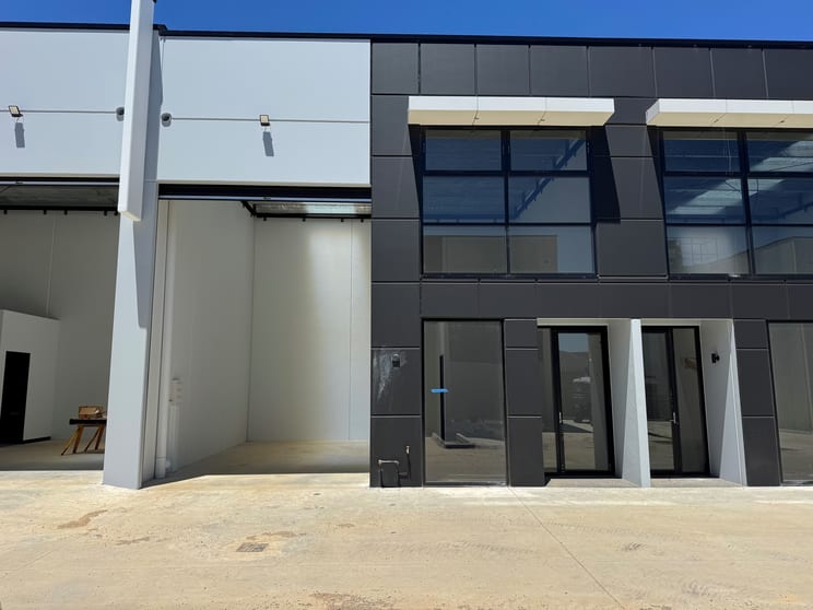 Click to view all images 25/4 Peacock Road Tyabb VIC 3913 - Image 1