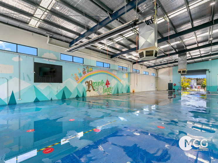 Click to view all images 2/6 Wallace Avenue Point Cook VIC 3030 - Image 3
