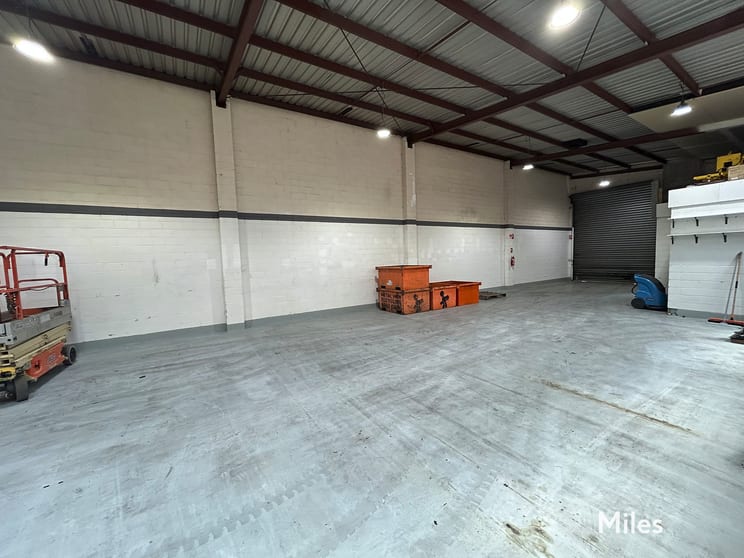 Click to view all images 2/6 Northgate Drive Thomastown VIC 3074 - Image 3