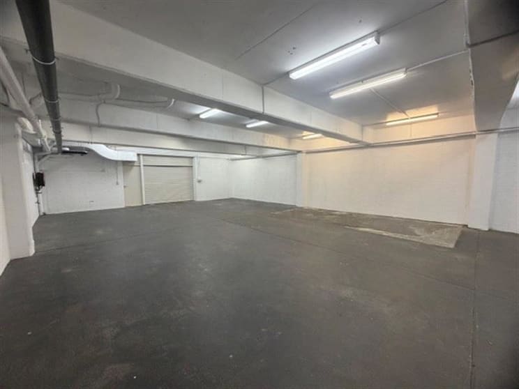 Click to view all images Rear/57 Hunter St Hornsby NSW 2077 - Image 2