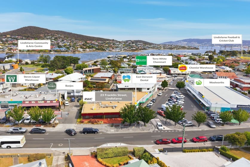 Click to view all images 23 Franklin Street Lindisfarne TAS 7015 - Image 2