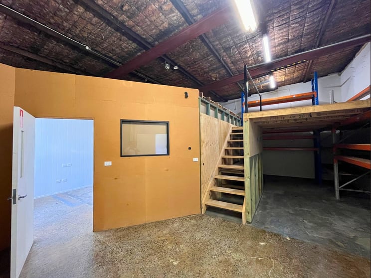 Click to view all images Unit 2/17 Dickson Avenue Artarmon NSW 2064 - Image 2
