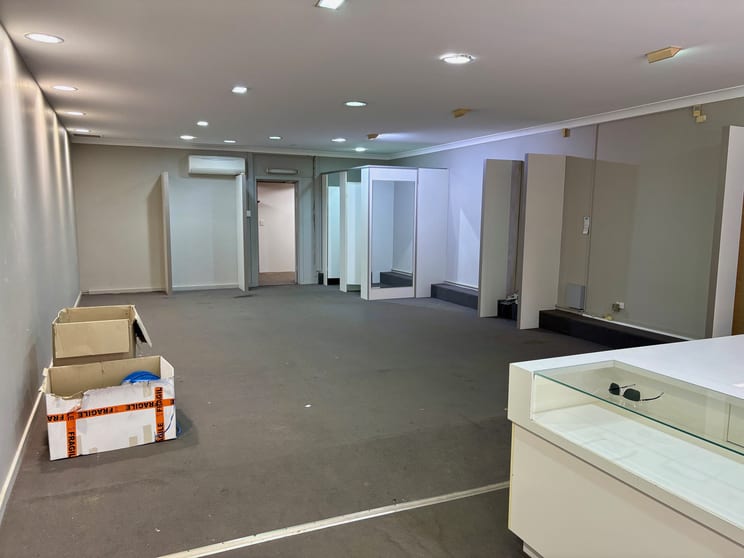 2/210 Beardy Street Armidale NSW 2350 - Image 2