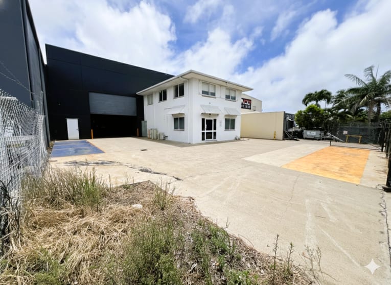 Click to view all images 58 Enterprise Street Paget QLD 4740 - Image 3
