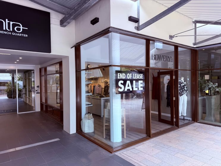 Click to view all images 4/62 Hastings Street Noosa Heads QLD 4567 - Image 2