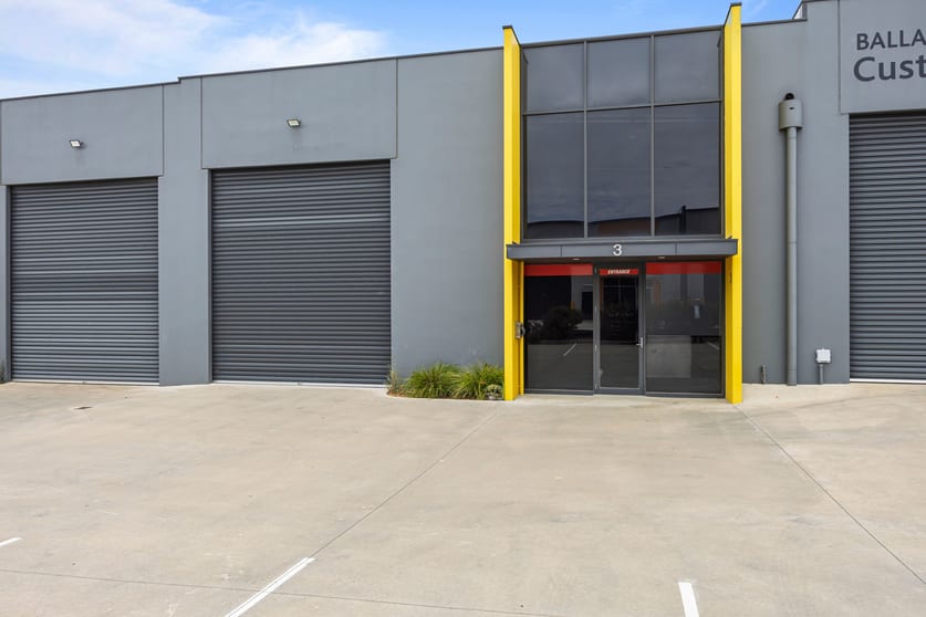 Click to view all images 3/12 Icon Drive Delacombe VIC 3356 - Image 1