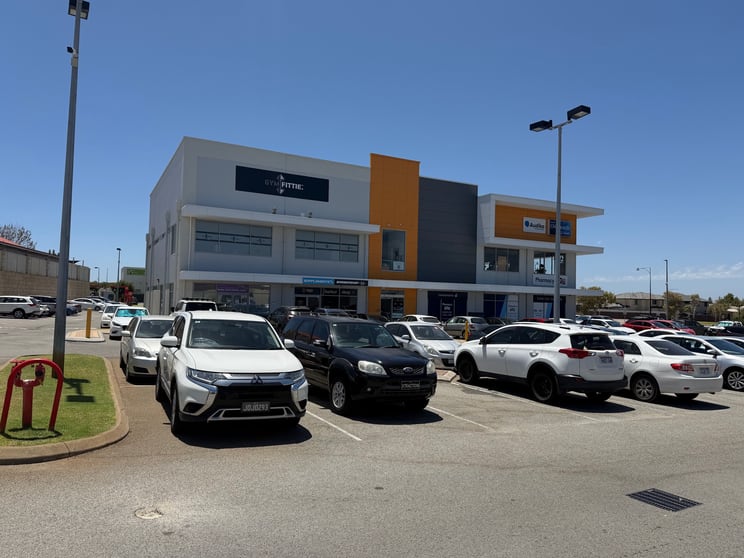Click to view all images 26/10 Clew Way Jindalee WA 6036 - Image 2