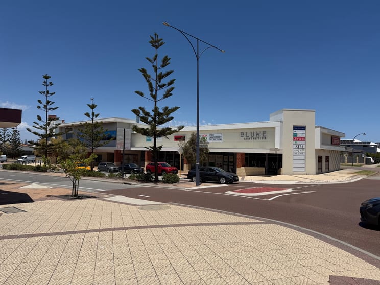 Click to view all images 26/10 Clew Way Jindalee WA 6036 - Image 3