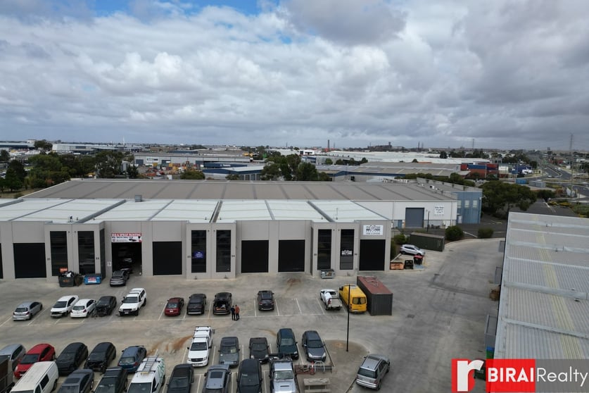 Click to view all images 34 Jimmy Place Laverton North VIC 3026 - Image 1