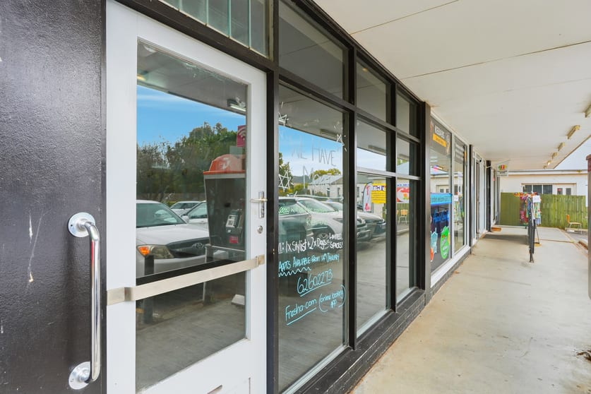 Click to view all images 1/39 Bridge Street Richmond TAS 7025 - Image 2
