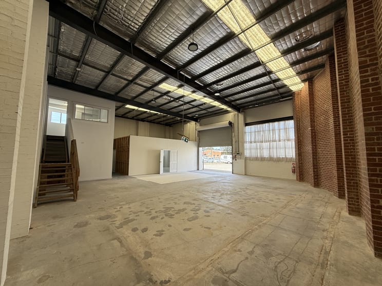 Click to view all images 1/19 Sunset Avenue Barrack Heights NSW 2528 - Image 3