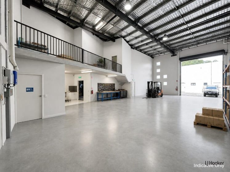 Click to view all images 1/6 Nuban Street Currumbin Waters QLD 4223 - Image 1