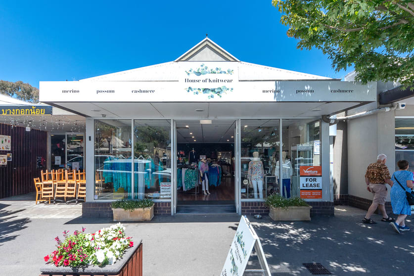 Click to view all images 4/13-15 Mount Barker Road Hahndorf SA 5245 - Image 2