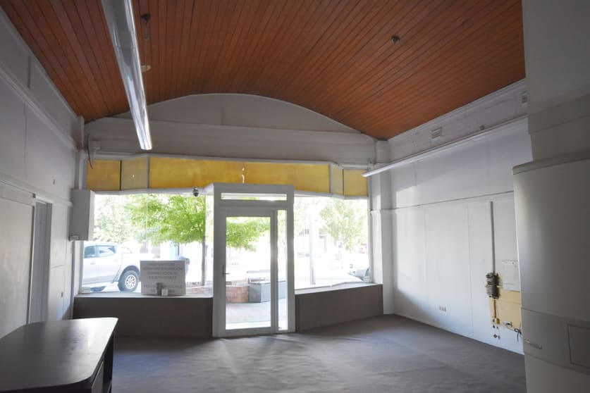 Click to view all images 96-98 High Street Wodonga VIC 3690 - Image 2