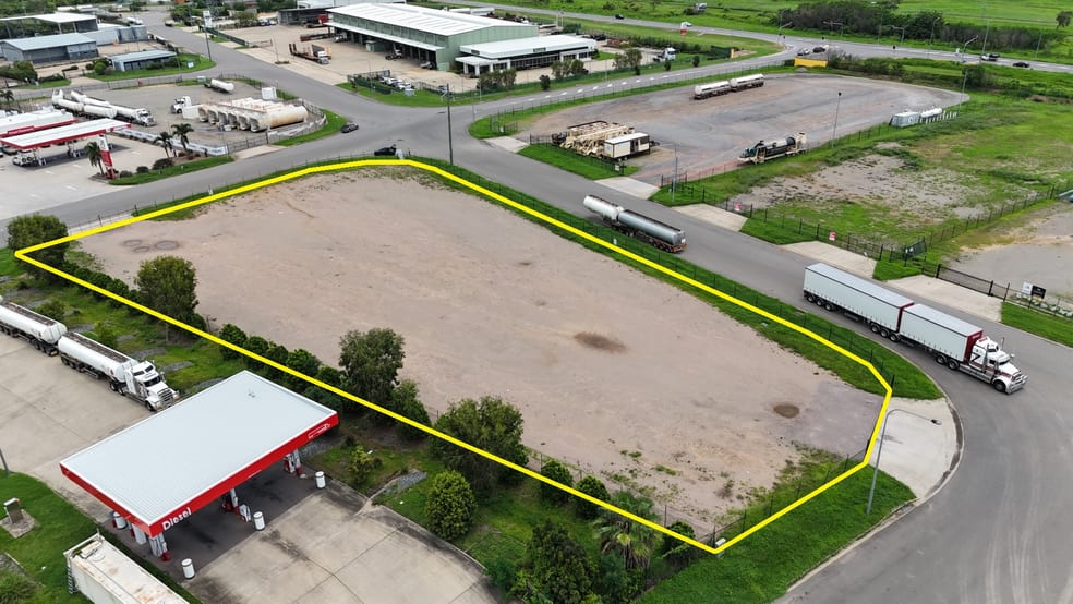 Click to view all images 13 Kupfer Drive Roseneath QLD 4811 - Image 4