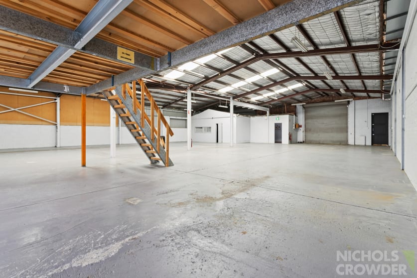 Click to view all images 43 New Street Frankston VIC 3199 - Image 3