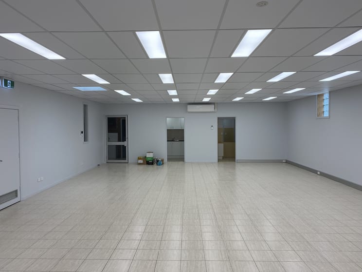 Click to view all images 173B Watton Street Werribee VIC 3030 - Image 1