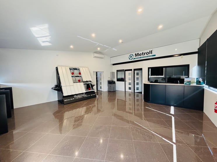 Click to view all images 1 Valentine Street Bayswater VIC 3153 - Image 3