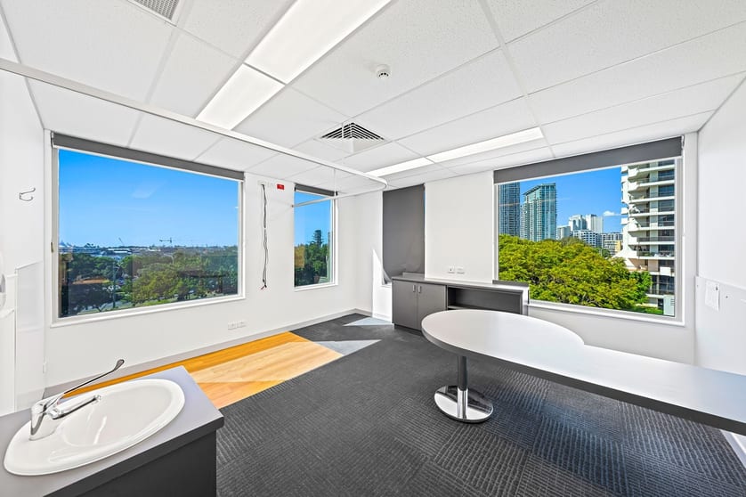Click to view all images 18 Marine Parade Southport QLD 4215 - Image 3