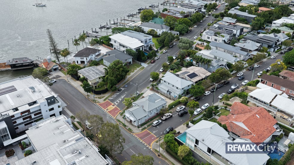 Click to view all images 24B Oxford Street Bulimba QLD 4171 - Image 2