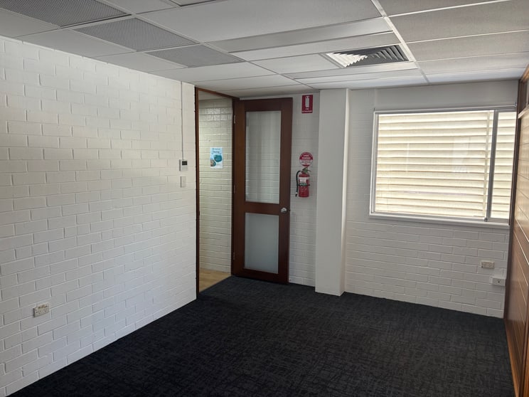 6/31 Middle Street Cleveland QLD 4163 - Image 2