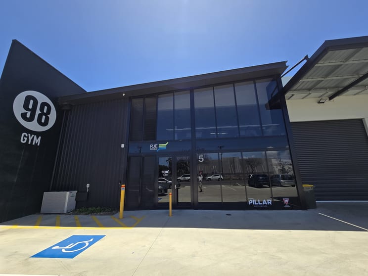 Click to view all images Unit 5/136 Mooringe Ave North Plympton SA 5037 - Image 1