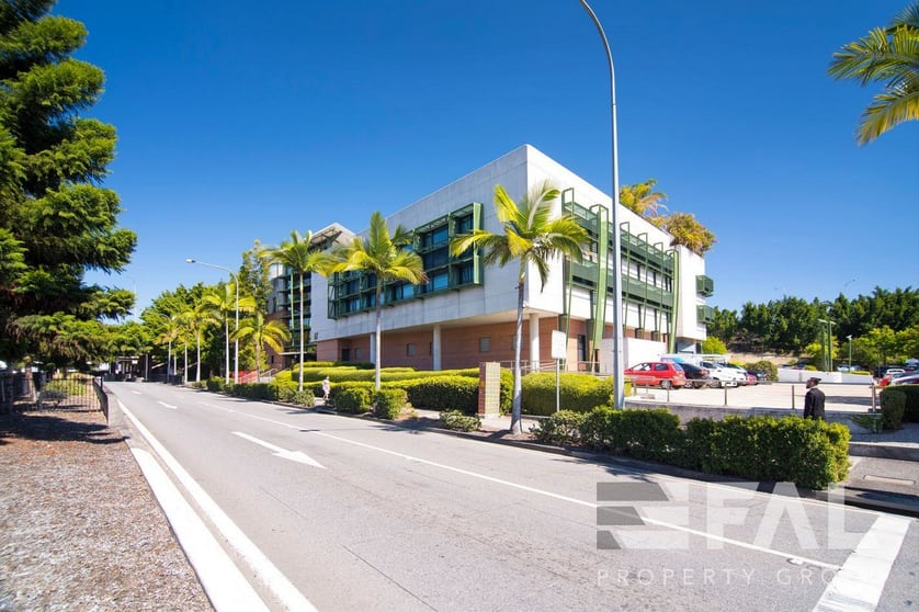 Cafe/87 Ipswich Road Woolloongabba QLD 4102 - Image 3