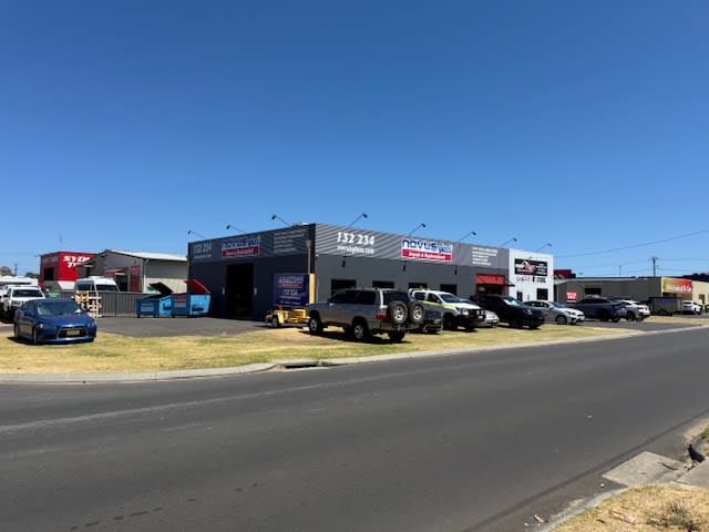 Click to view all images 1 Armitage Street Bunbury WA 6230 - Image 2
