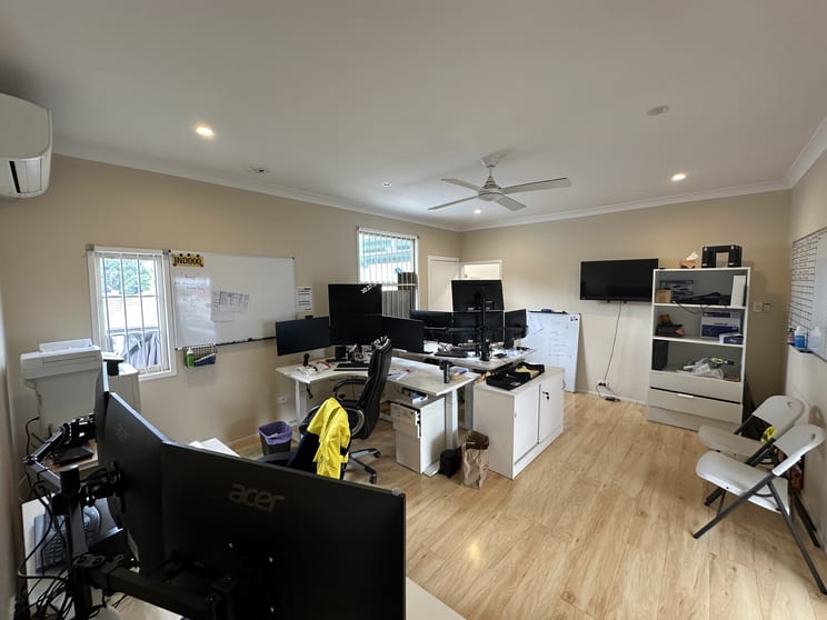 Click to view all images 70 Rookwood Avenue Coopers Plains QLD 4108 - Image 3