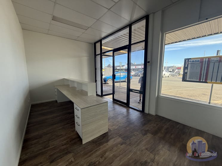 Click to view all images 2/7 Bourbong Street Bundaberg Central QLD 4670 - Image 3