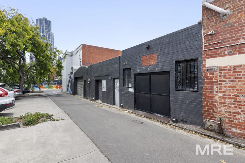 Click to view all images 15 Davison Place South Yarra VIC 3141 - Image 2