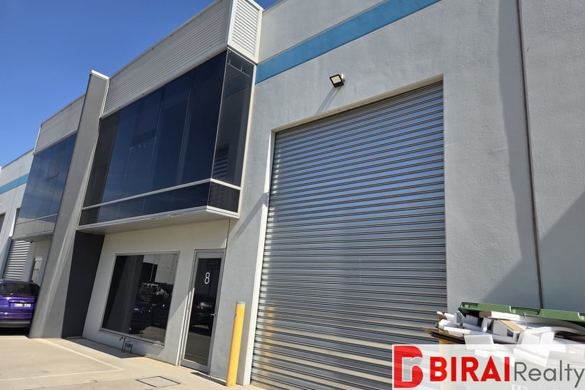 Click to view all images 8/17-21 Baretta Road Ravenhall VIC 3023 - Image 1